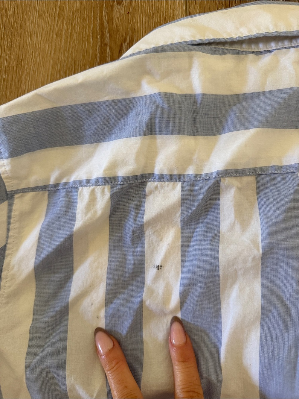 Banana Republic | Blue/White Stripe Button-Down | Tie Cuffs | Riley Shirt | 12 - Picture 6 of 8